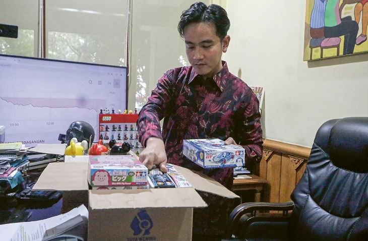 Gibran Boyong Keluarga ke Jakarta