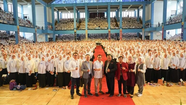 OJK Jabar Ajak 10.000 Mahasiswa Waspada Kejahatan Keuangan Digital