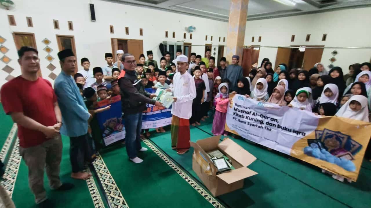 PRIPM Unisba Tebar Mushaf Al-Qur’an ke Berbagai Wilayah di Jabar