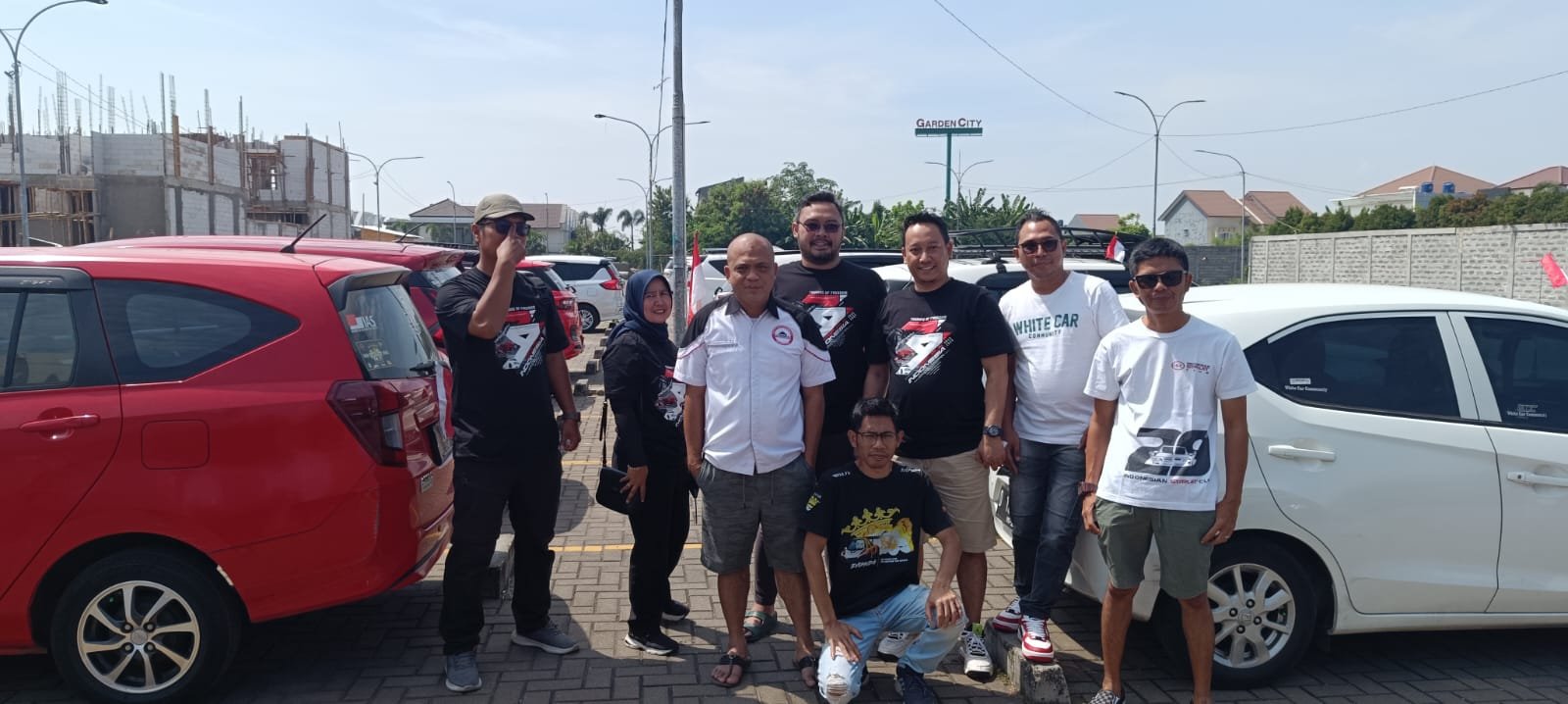 Meriahkan HUT Ke-79 RI, White Car Community Touring ke Sumedang