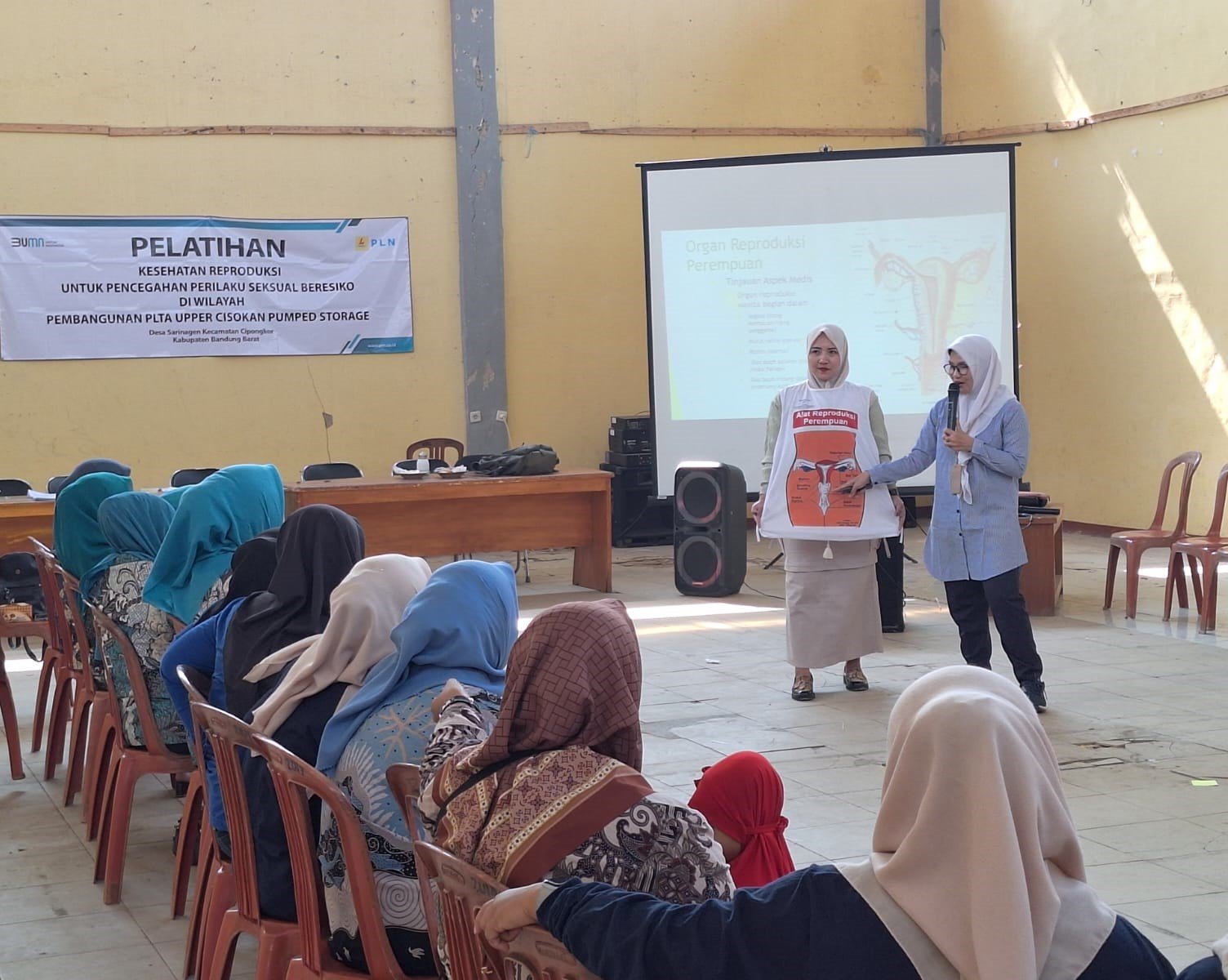 PLN Dukung Pemberdayaan Perempuan di Wilayah Terdampak Pembangunan PLTA Cisokan