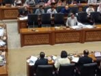 Bahas Batas Usia Kepala Daerah Rapat Baleg DPR Sarat Interupsi, Tapi Tetap Disetujui