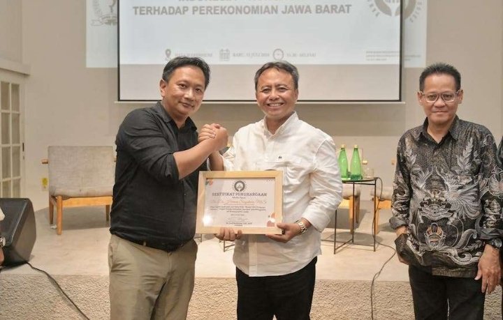 Sekda Jabar Herman Suryatman Apresiasi Bandung Geopolitik Studies