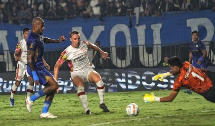 Persib Bandung Fokus Hadapi Laga Perdana Liga 1 2024/2025 di Stadion Si Jalak Harupat