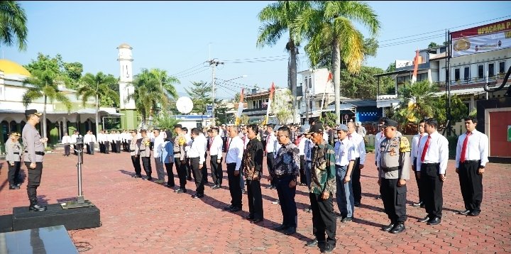 Empat Pelajar Diberikan Penghargaan oleh Kapolresta Bandung Kombes Pol Kusworo Wibowo Imbas Menolong Kakek