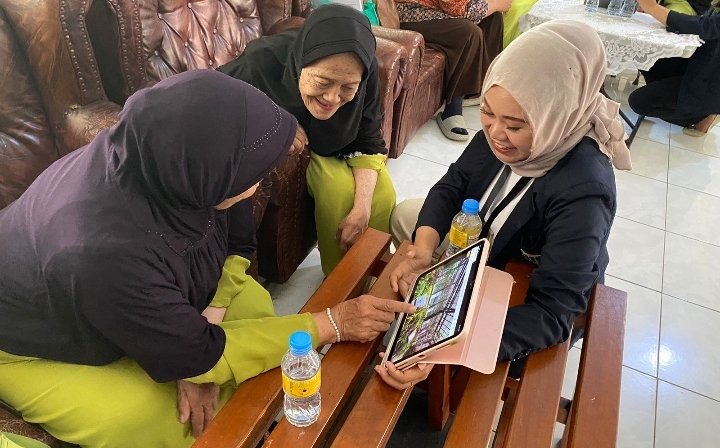 Pemanfaatan Virtual Tour dalam Pencegahan Demensia Lansia oleh Tim Dosen Ekowisata IPB