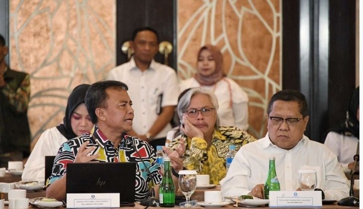 RAKOR TPIP – TPID SE- PULAU JAWA,Sekda Jabar Herman Suryatman Ungkap Tantangan Serius Pertanian Jawa Barat