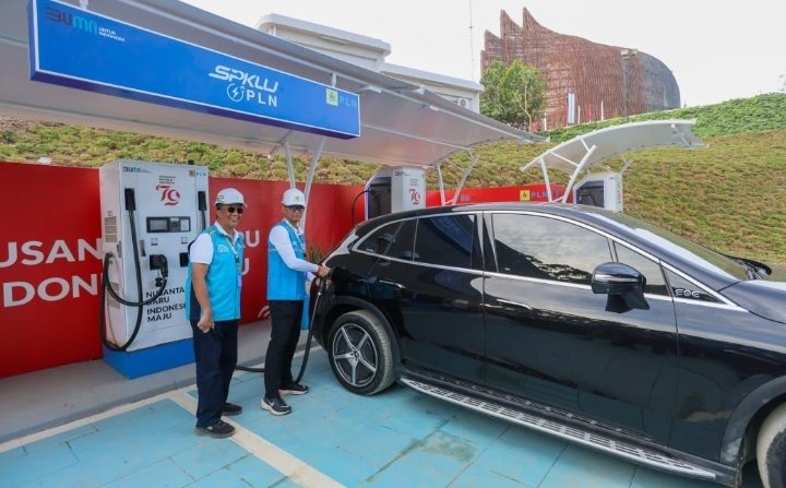 Selama Gelaran HUT RI di IKN, 18 SPKLU PLN Layani 340 Transaksi Pengisian Mobil Listrik