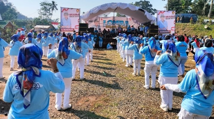 Meriah, Lomba Senam Jimat Birukan Area Wisata Curug Goong Serangpanjang Subang