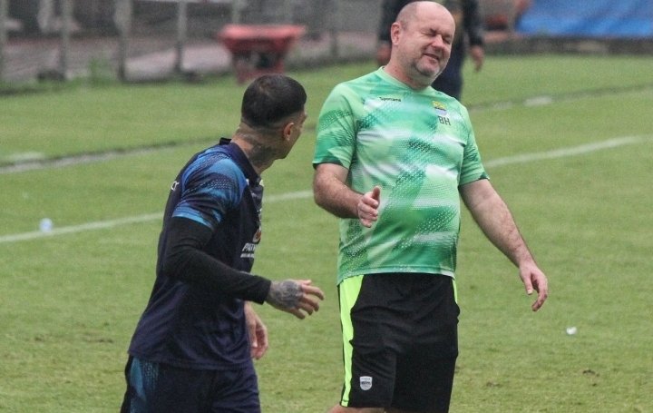 Pelatih Persib Bandung Bojan Hodak Minta Skuad Maung Bandung Kerahkan Segala Kemampuan Terbaik