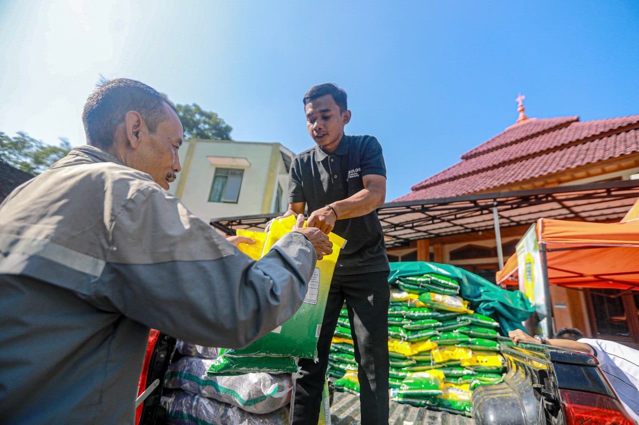 Gerakan Pangan Murah Jelang HUT ke-79 RI, Pemkot  Bandung Gencarkan Upaya Tekan Inflasi