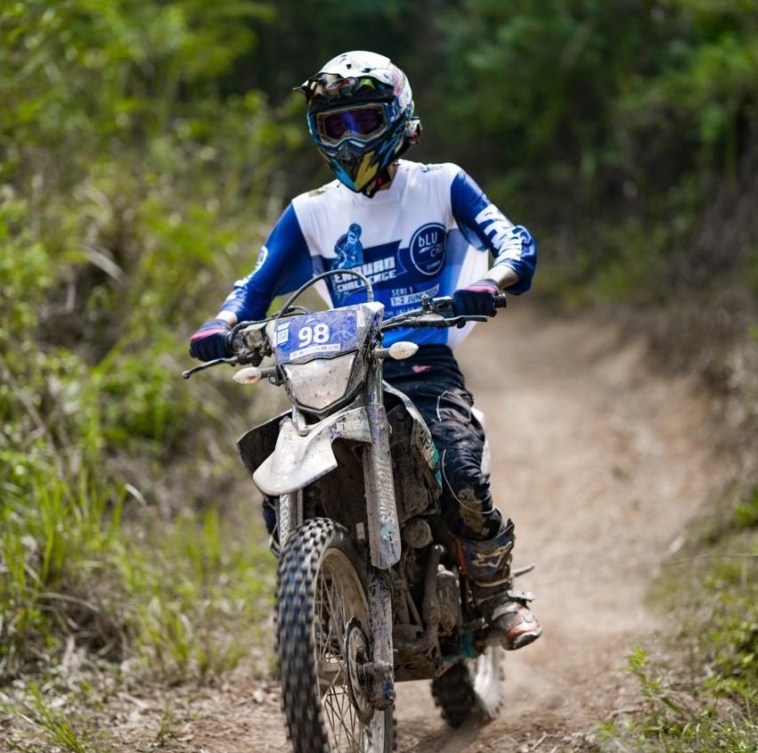Semakin di Depan di Tahun ke-3 Penyelenggaraan, Shell bLU cRU Yamaha Enduro Challenge Sambangi Sintang Kalbar