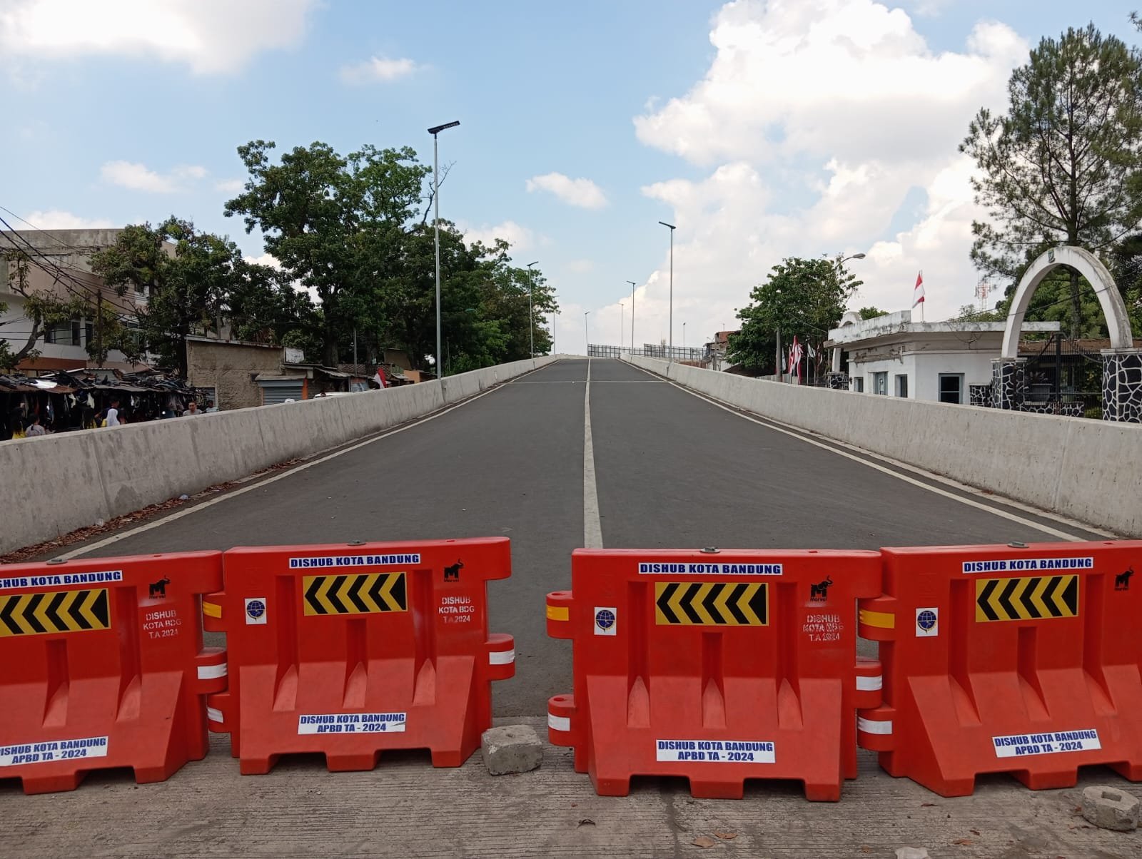 Fly Over Ciroyom di Jalan Arjuna Kota Bandung yang Masih Menanti Dioperasikan