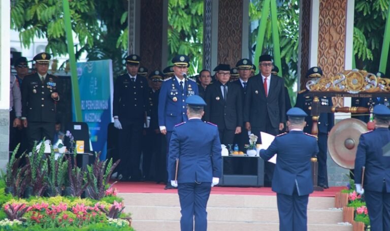 Pj Bupati Subang Imran Pimpin Upacara Hari Perhubungan Nasional 2024