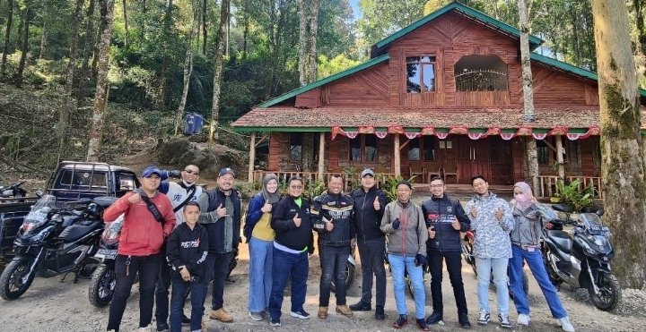 Dari Curug Hingga Pantai Warnai Kegiatan Sunmori ADV Riders Bandung