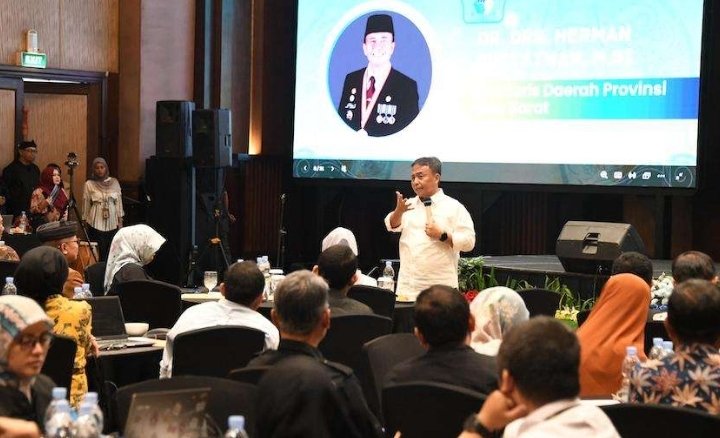Sekda Jabar Herman Suryatman Harap Konsorsium Pendidikan Siapkan Strategi Cetak SDM Unggul