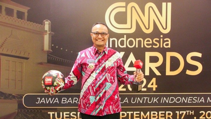 Kabupaten Subang Terima Penghargaan CNN Indonesia Awards