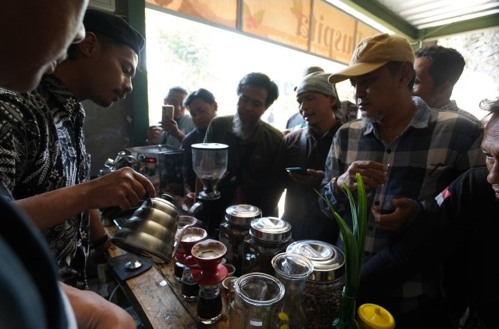 Pupuk Kujang Beri Pelatihan Budidaya Kopi Kepada Mantan Napiter