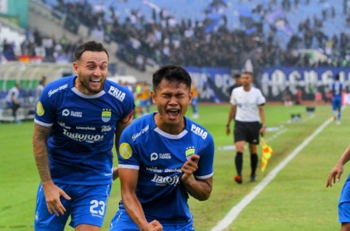 Persib Bandung Kalahkan Persija Jakarta 2-0, Tak Terpengaruh Konflik Internal