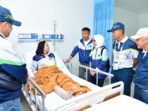 Penjabat Gubernur Jawa Barat Bey Machmudin Jenguk Atlet Terjun Payung Yazella Agustin