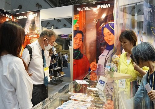 Meriahkan Hari Pelanggan Nasional, PNM kirim Produk Nasabah Bermekaran di Negeri Sakura Jepang   