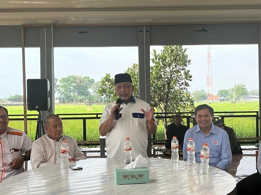 Perkuat Basis Dukungan di Daerah, Pasangan ASIH Sapa Tokoh Masyarakat
