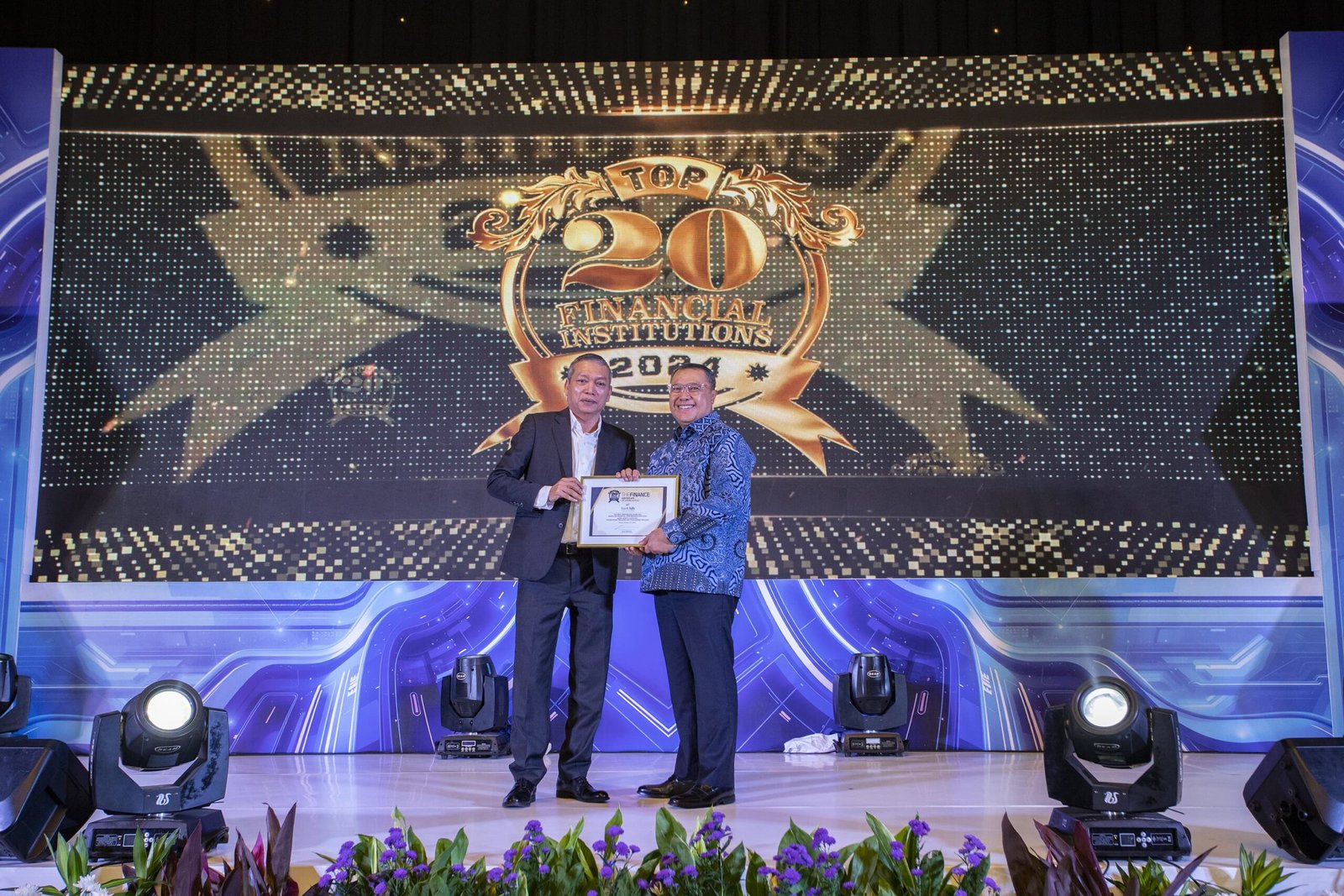 Raih Top 20 Financial Institution 2024, bank bjb Perkuat Posisi sebagai Lembaga Keuangan Terkemuka di Indonesia