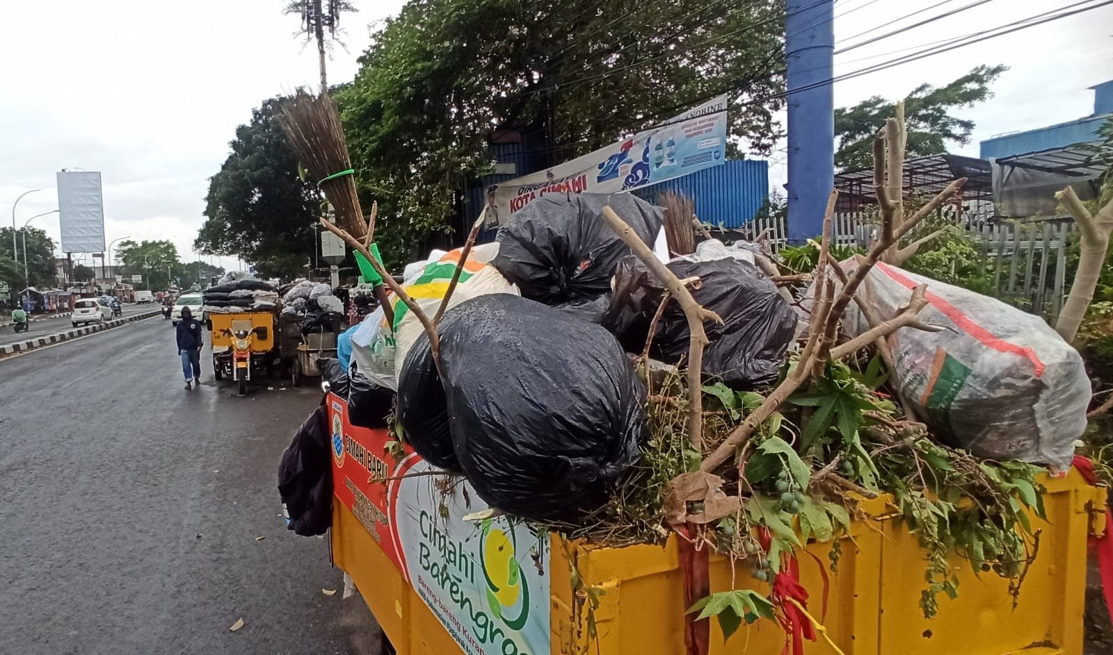 Ritase Pembuangan ke TPA Sarimukti Berkurang, Dlh Kota Cimahi Lakukan Hal Ini
