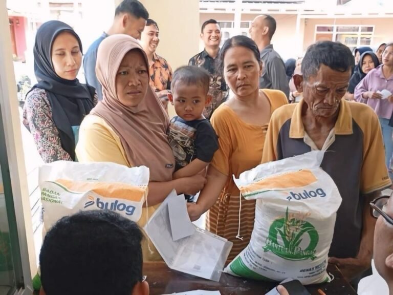 Bulog Jabar Pastikan Stok Beras Aman, Penyaluran SPHP dan Bantuan Pangan Lancar