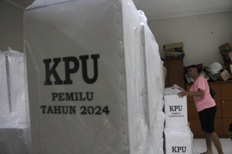 KPU Distribusi Logistik Pilkada Serentak Pertengahan November