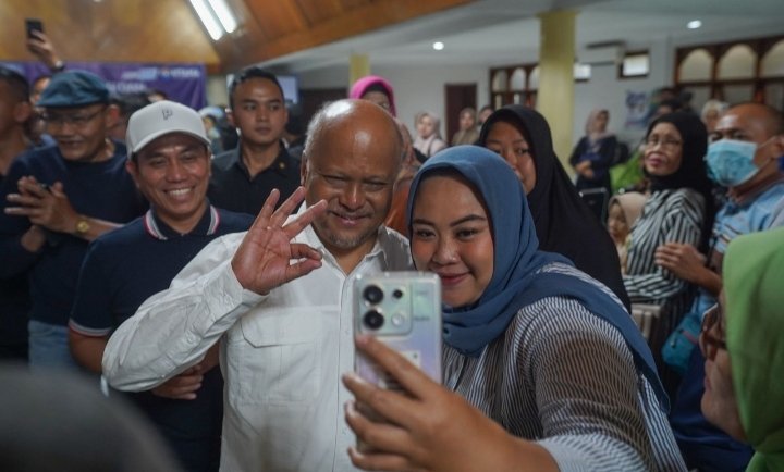 Ilham Akbar Habibie Keliling Kota Bandung, Tandaskan Indonesia Emas Harus Dimulai dari Jawa Barat