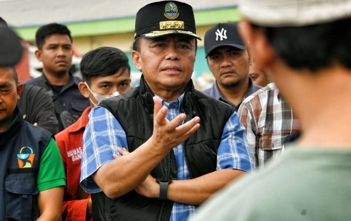 Sekda Jawa Barat Herman Suryatman Tinjau Dua TPS di Kota Bandung