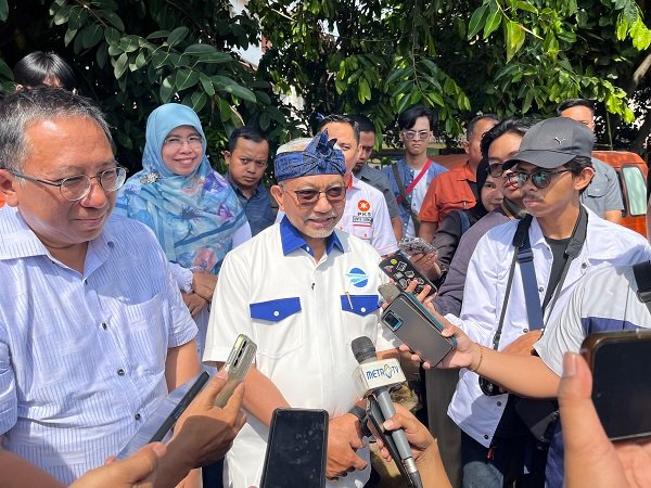 Syaikhu Janjikan Solusi untuk Atasi Masalah yang Dihadapi Sopir Angkot