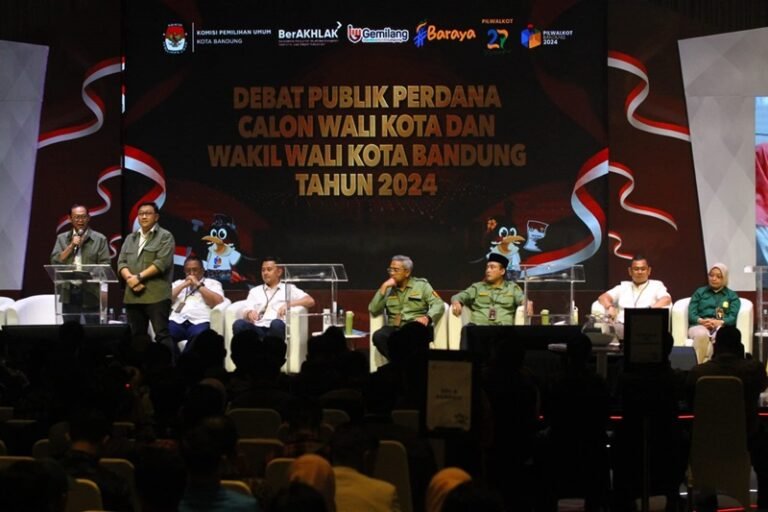 Debat Pilwalkot Bandung, 4 Paslon Beber Penanganan Sampah