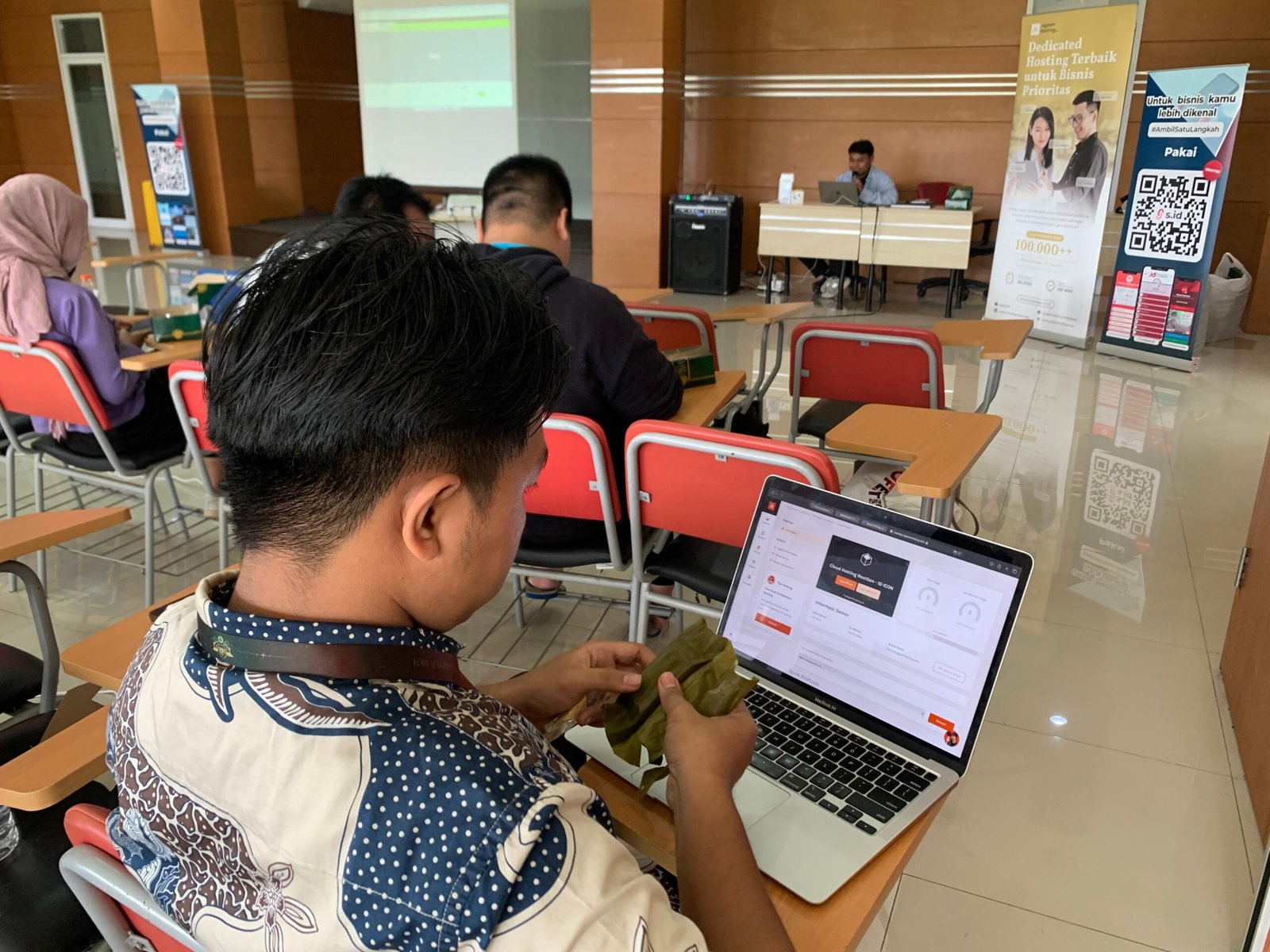 Jagoan Hosting Edukasi Mahasiswa Bandung Soal Pembuatan Website