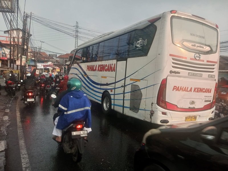 Pajak Kendaraan Bermotor Tingkatkan Pendapatan Daerah