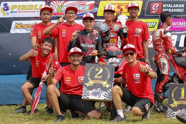 Semangat Satu Hati Andra Setya Ismaya dengan Honda Supra GTR Antarkan Podium di Final Kejurnas MotoPrix Tasikmalaya