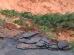 Akses Jalan Kampung Cipiring Bandung Barat Terputus Terdampak Longsor, Logistik Pilkada Bandung Barat Terhambat