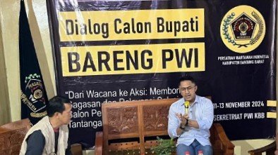 Hengky Kurniawan Blak-blakan Soal Program Satu Desa Satu Miliar di Bandung Barat