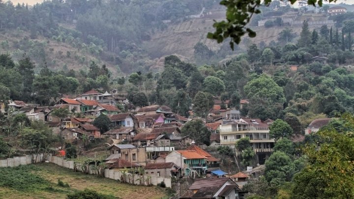 Dugaan Alih Fungsi Lahan di Kawasan Bandung Utara Dago Giri, Bandung Barat