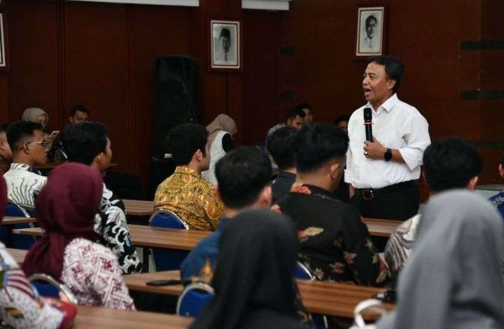 Sekda Jawa Barat Herman Suryatman Dorong Lulusan IPDN Bawa Perubahan Nyata di Jabar
