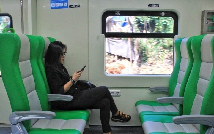 Jumlah Penumpang Fedder Kereta Cepat Jakarta Bandung