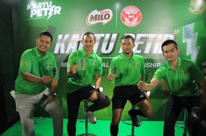 MILO Luncurkan Kartu Petir Edukasi Keselamatan Sepak Bola