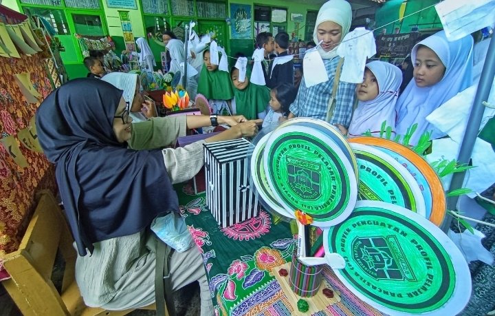 SD Mathla'ul Kahoeriyah Menggelar Cerdas Kelola Sampah Melalui Program P5, Ini Keseruannya