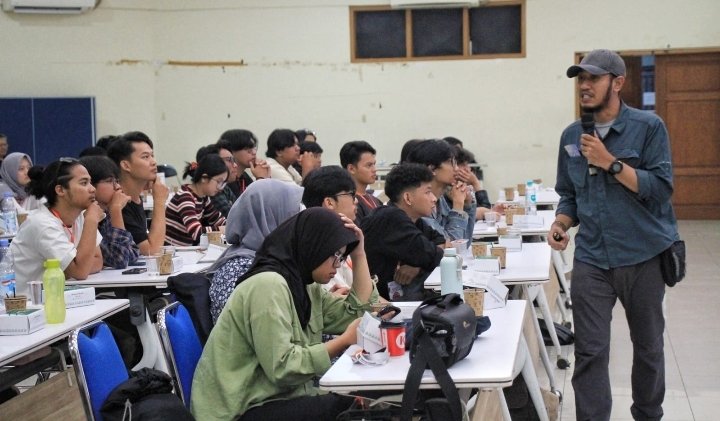 Serunya Pelatihan Foto Jurnalistik Antara di Kampus Universitas Pasundan Kota Bandung