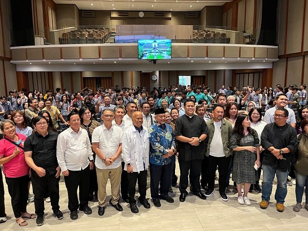 Ahmad Syaikhu-Ilham Habibie Bahas Pendidikan dalam Diskusi Bersama Keuskupan Bandung