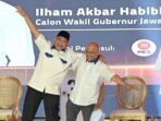 Tampilkan Gestur Pesawat Terbang di Debat Pilgub Jabar, Pasangan ASIH Curi Perhatian Publik