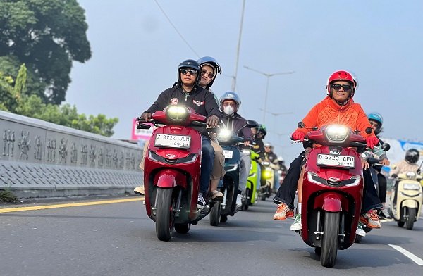 Asah Kreativitas dan Nikmati Touring Santai di Trip with Honda Stylo 160