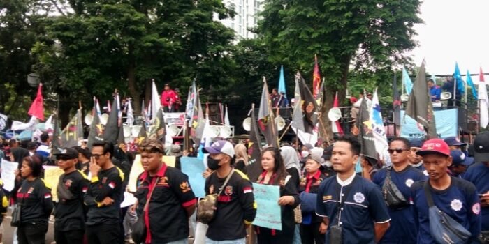 Upah Minimum Kabupaten dan Kota (UMK) 2025 Disahkan, Kota Bekasi Tertinggi