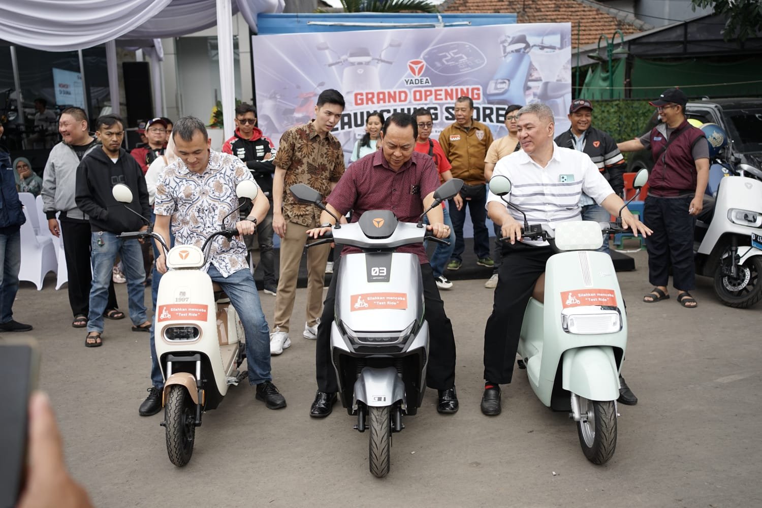Yadea Terus Perluas Pasar Kendaraan Listrik Kota Bandung
